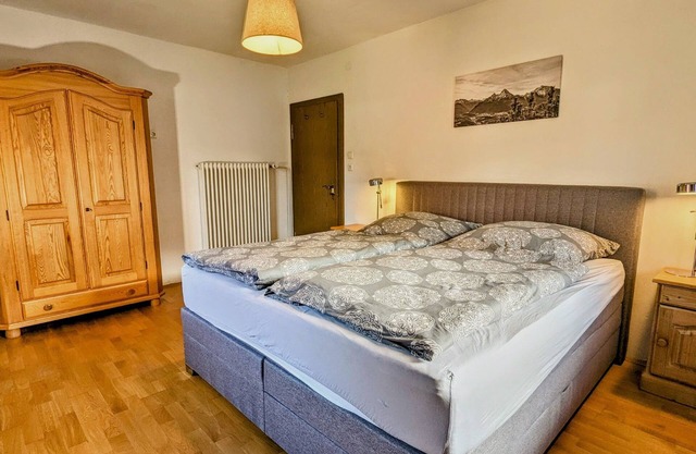 Ferienwohnung Straußstraße, 75 qm mit 2 Schlafzimmern in Ruhiger Lage