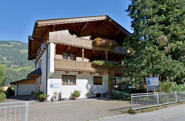 Ferienwohnungen Hauser Reinhilde