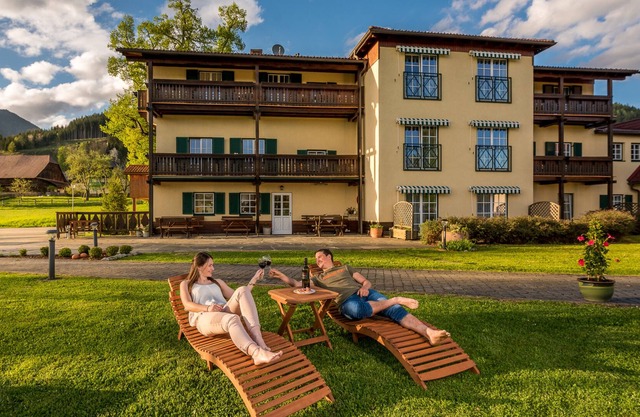 Ferienwohnungen Hotel Garni Dörflerwirt