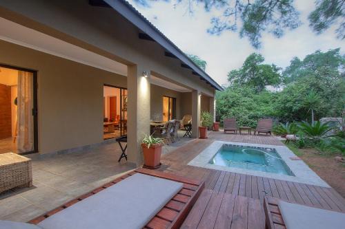 FeverTree & LaPetite Kruger Guesthouses