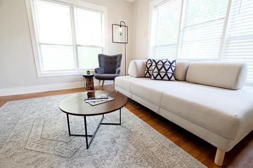 FIFA Ready Fresh & Bright, Lower-Greenville Ave Area