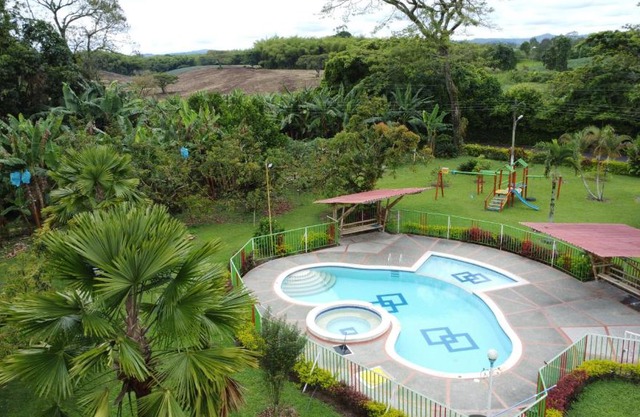 FINCA HOTEL LA DORADA EJE CAFETERO