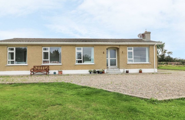 FINDALE, family friendly in Rosslare Harbour, County Wexford