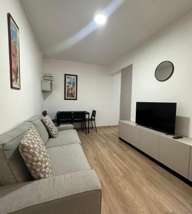 Finikoudes Central Apartment