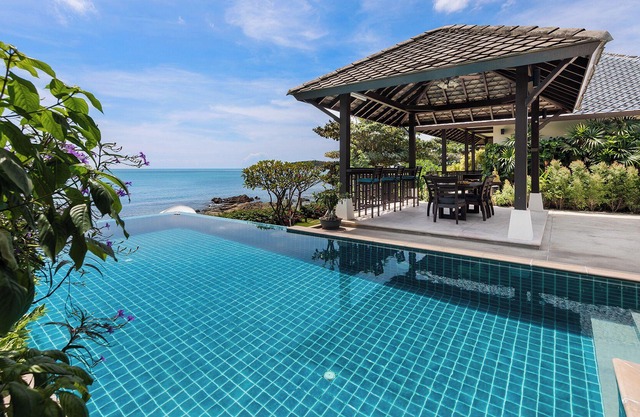 Finu@Samui - 3 Bedroom Beachfront Villa