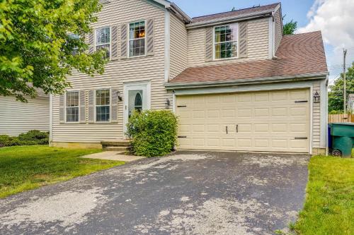 Fire Pit, Fenced-in Yard, Grill Cozy Ohio Retreat