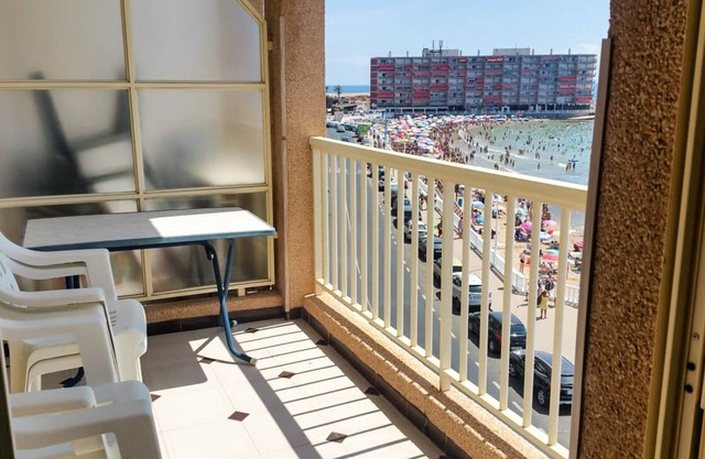 FIRST LINE BEACH FRONT FANTASTIC SEEVIEWS A/A WIFI 3ROOMS 2 BATHROOMS