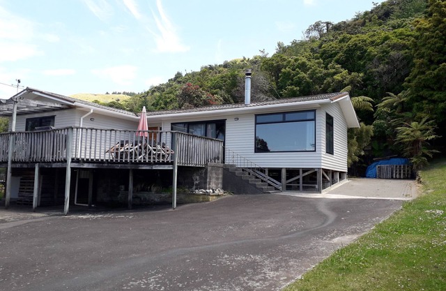 Fisherman's Retreat on Lake Tarawera