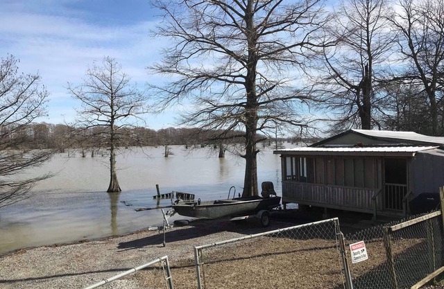 Fishing Cabin On Old Town Lake- Mississippi River/Oxbow Lake