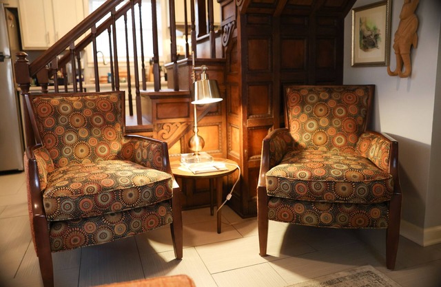 Five Minutes from Keeneland!