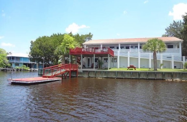 Flamingo Villa -Waterfront home, private dock with sunset views for 10 guests