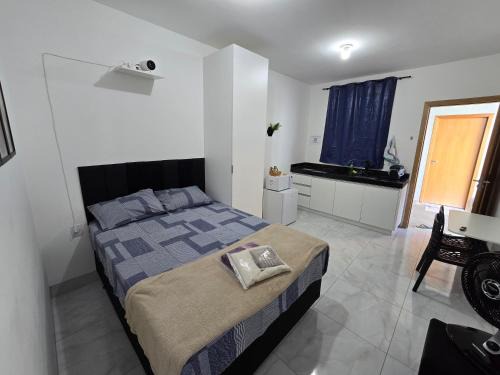 Flat completo 1 minuto da feira quartas e domingos