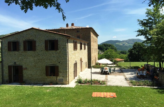 Flat in Apecchio with private parking