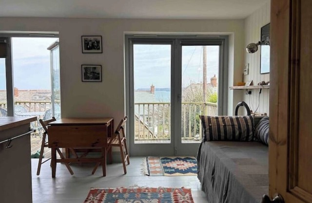 Flat in Port Isaac - seaview & parking
