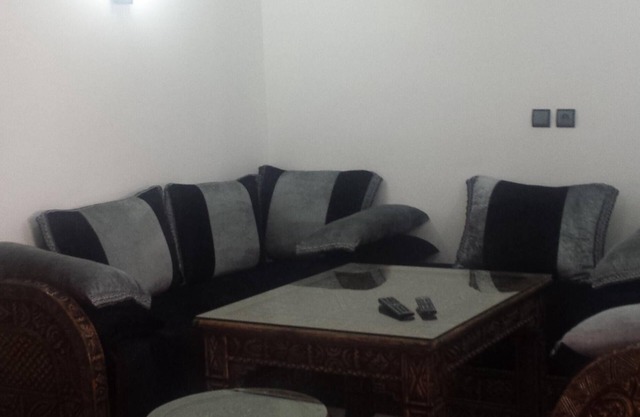 Flat three rooms furnished and equipped with air conditioning and wifi satelite