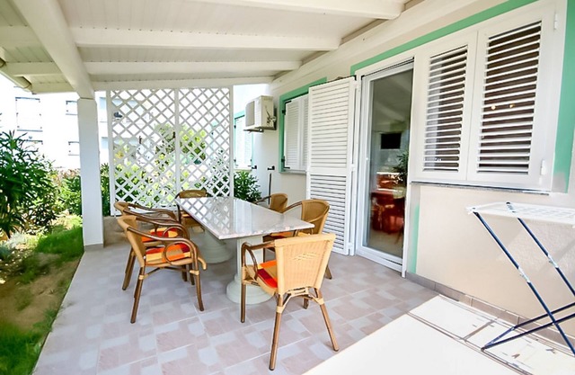 Flat with air conditioning, WiFi, BBQ and garden