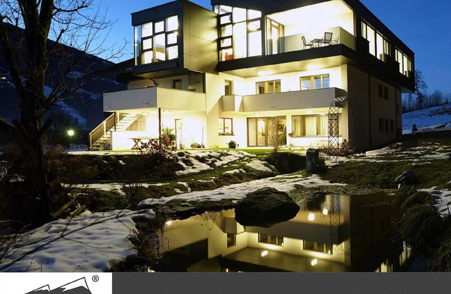 Flat with covered terrace