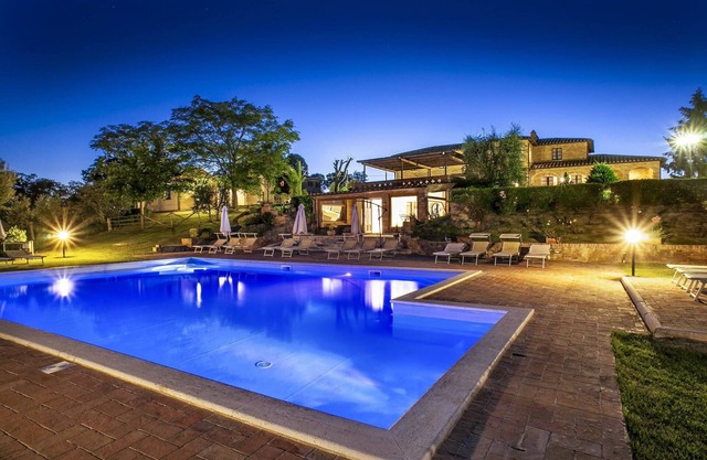 Flat with covered terrace, A/C, in a wine estate with pool,Spa,children friendly