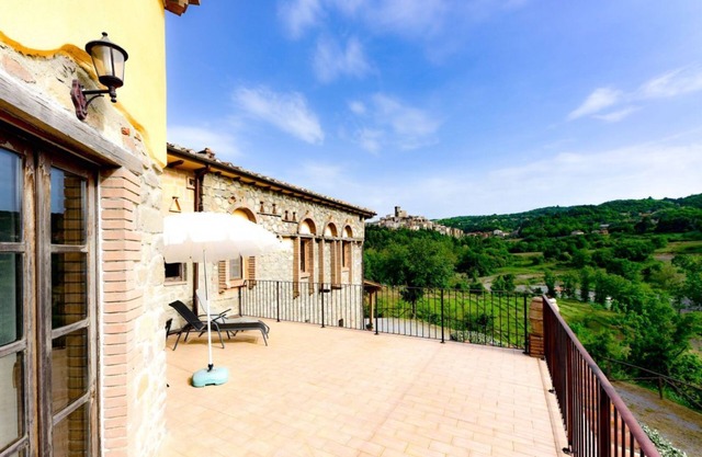 Flat with panoramic terrace on Monte Amiata
