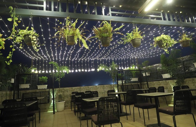 Flourish Stay Saket near Max Hospital