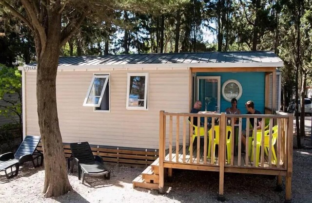Flower Camping Saint Lambert * - Mobile home Comfort 35m2 3 bedrooms - Integrated terrace 10m2 + TV + Clim 6 persons