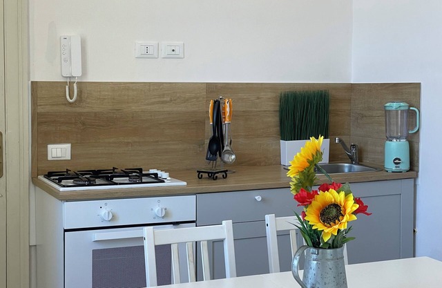 FONDACHELLI, accommodation 50 meters from the sea and the beach
