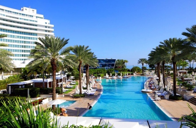Fontainebleau Tresor Tower ll Private Bay View Junior Suite