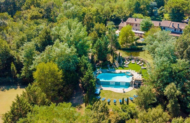 Fonte Di Pierdo - Eleven Bedroom Villa, Sleeps 22