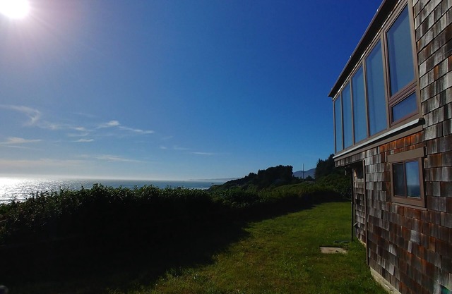 Forever ocean views! Close to one of the cleanest rivers in the world & Redwoods