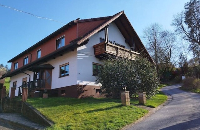 Former farm in a quiet location with adjoining circular hiking trail.