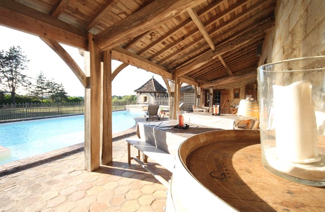 Former wine warehouse, 18th century, Aquitaine, Périgord. For 2 to 12, pool-park