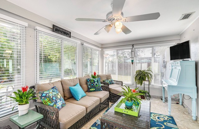 Fort Myers Bungalow - 12 Miles to the Beach!