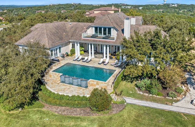 Fortaleza l Luxury 8 BR, 7,000+ sqft Palace on 3 Acres with Pickleball & Basketball Court