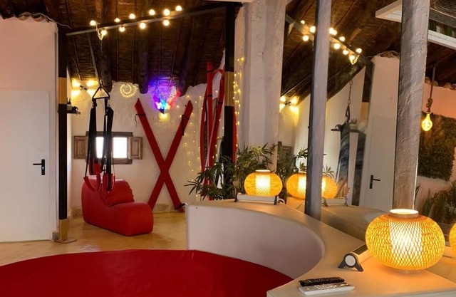 Fortress Jacuzzi Suites