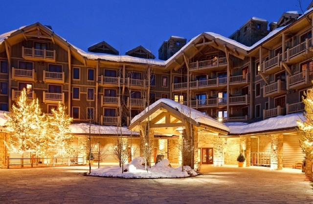 Four Seasons Residence. 2 Bed/2.5 Bath. nAvailable Christmas, New Years 2025!