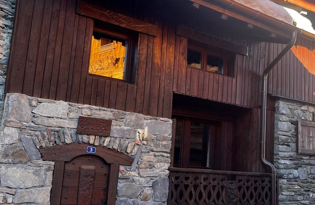 Chalet de Charme en Plein Cœur de Montchavin