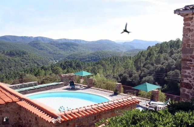 Nest 3* in the Cevennes, nature, comfort. Spa, sauna, bowling, cycling, hiking