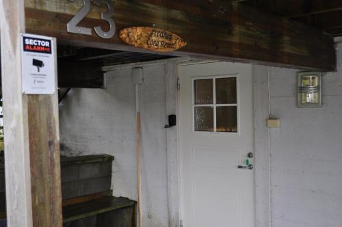 FREDNES COSY RETREAT - One Bedroom Apartment
