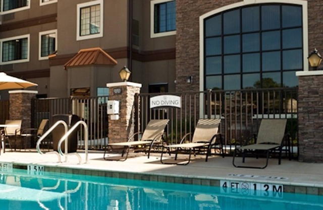 Free Breakfast Buffet + Outdoor Pool | Comfy Suite