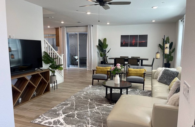 Fresh modern home-gated community with large pool-near Copper River