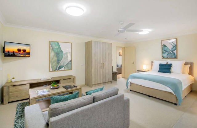 Fresh & Spacious: The Tamarind at The Guesthouse