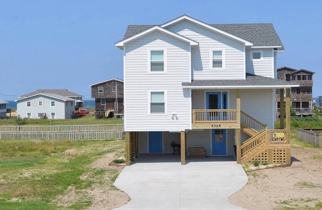 Friday to Friday rentals only! 4 bedroom house with private pool and hot tub.