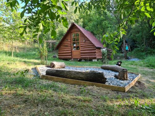 Friendship Cabin (Friendship Land)
