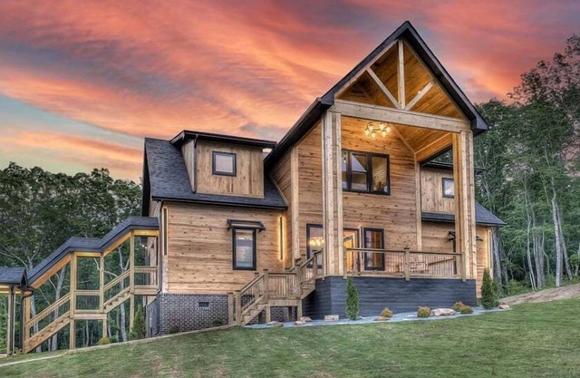 From Salt Life to Mountain Life - Mountain Views | Pet Friendly | Hot Tub | Game Room
