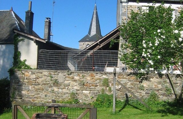 full cottage south, near La Bourboule, Sancy