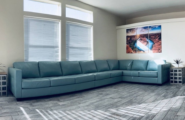 🏜️Full Kitchen~1/1 bed/bath in this home at discount🌵near canyons~Boat Parking