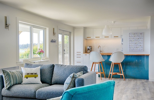 Fully-equipped, comfortable, modern oceanfront suite right on the beach!