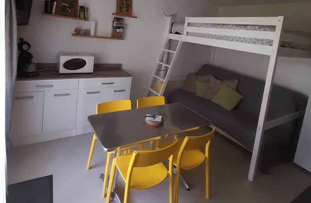 Fully equipped studio at the foot of the slopes and hiking trails