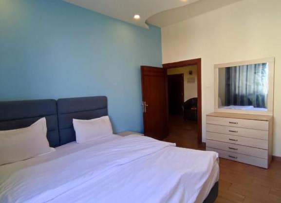Fully furnished 2 bedrooms condo 5th area