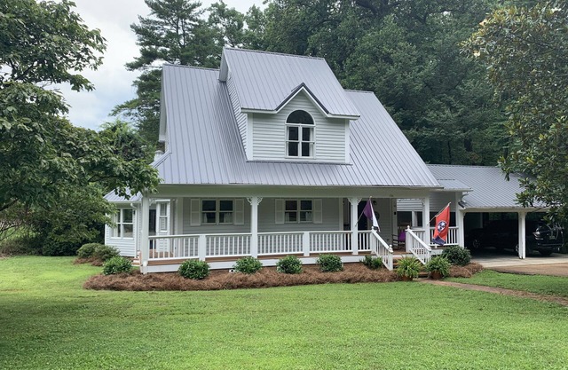 Fully renovated campus home.